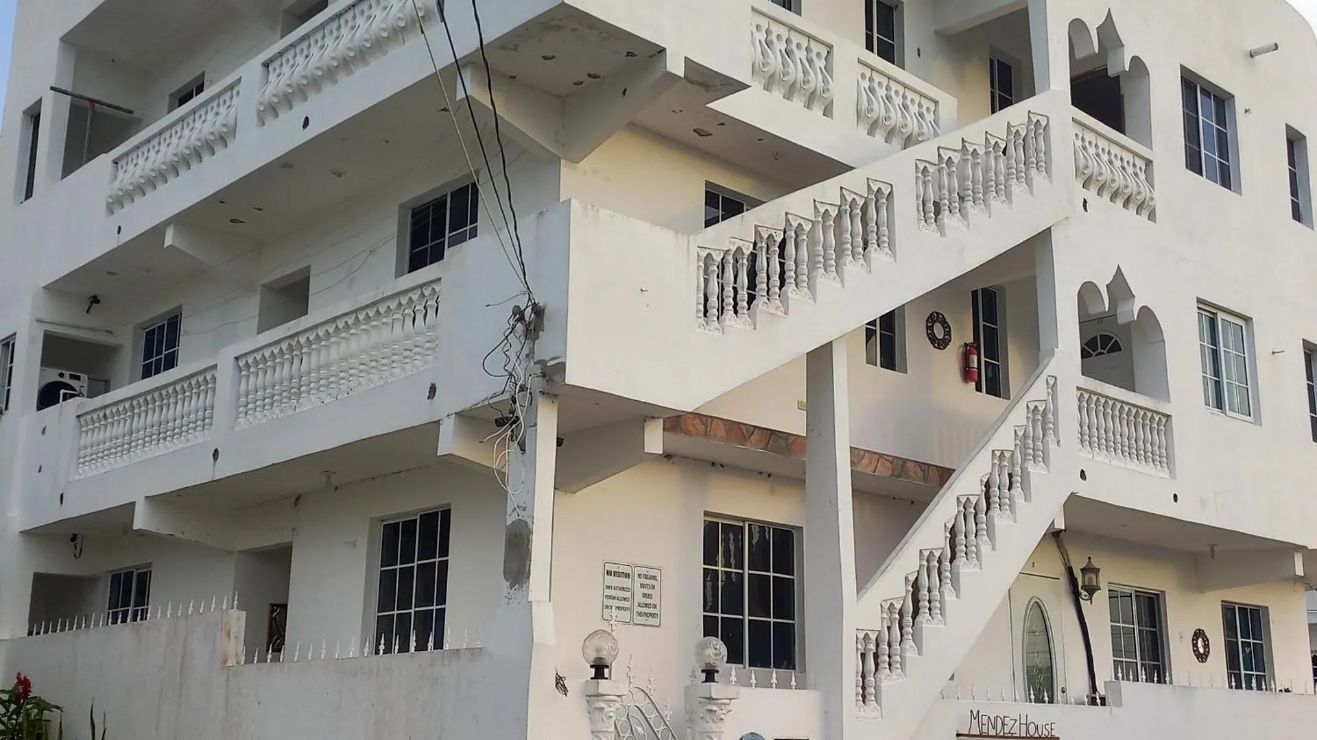 Apartment Cornwall Courts Mendez Guesthouse Montego Bay